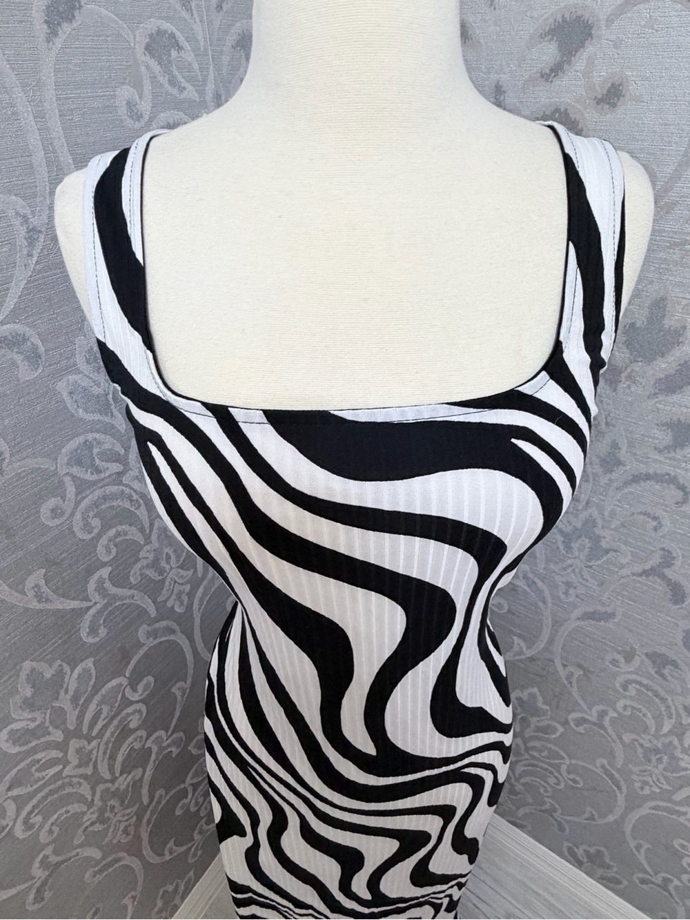 Fashion Nova Monochrome Zebra-Print Midi Tank Dress - Picture 3 of 5